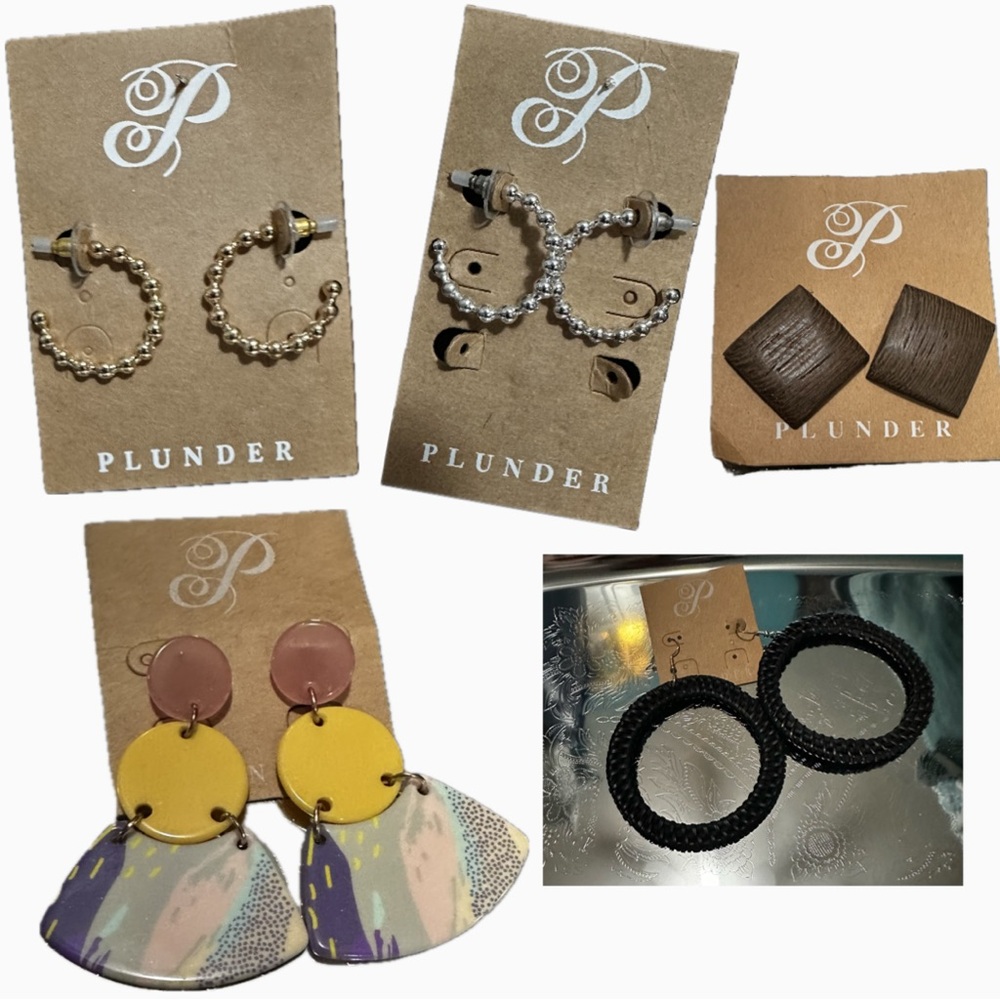 PLUNDER JEWELRY EARRINGS - BRAND NEW!